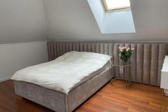 2f0c9e3f-c523-430a-8090-f57e3a7db532