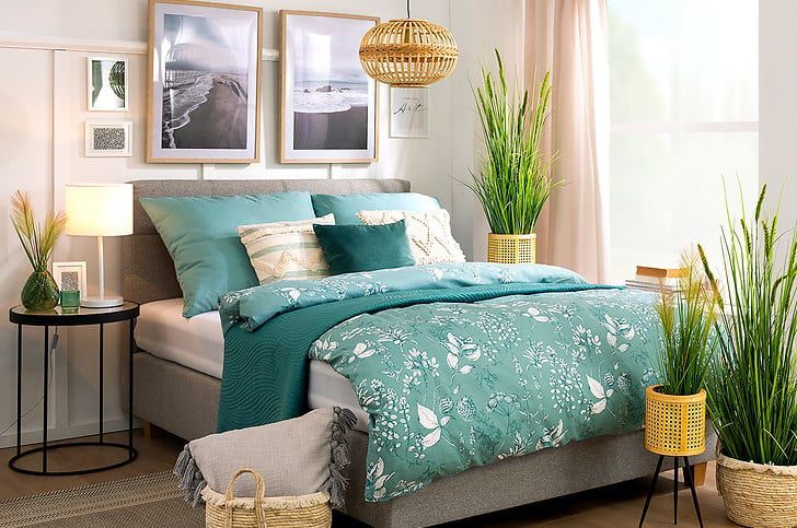 Read more about the article Wiosenna metamorfoza sypialni – jak odświeżyć łóżko tapicerowane?